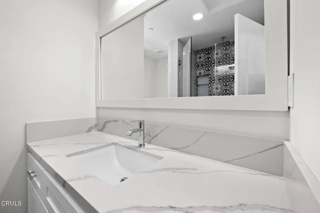 $6,950 | 4333 Portola Avenue, Los Angeles, CA 90032