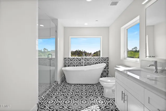 $6,950 | 4333 Portola Avenue, Los Angeles, CA 90032