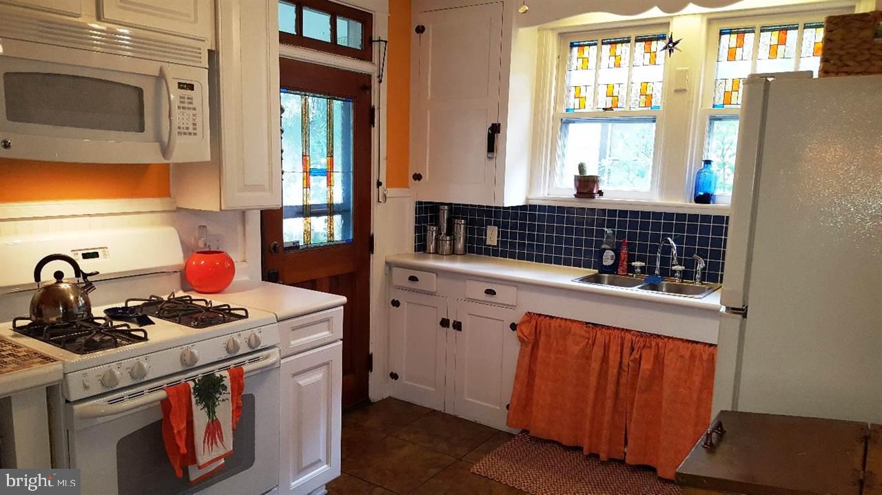 81 George Street Hanover, PA 17331 - Photo 15 of 27 Gallery Image 15