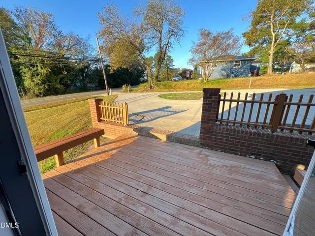 a view of a house with entertaining space