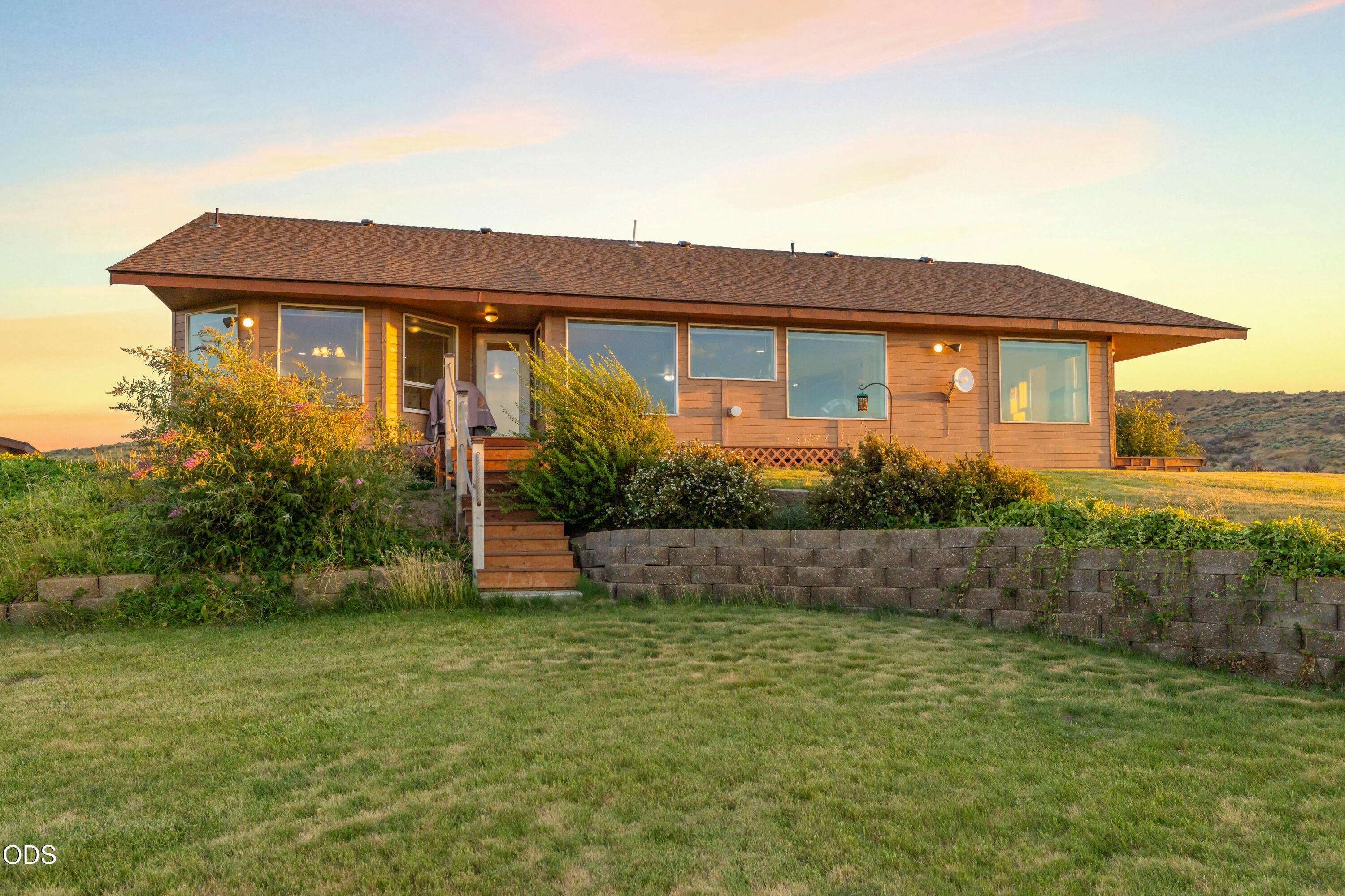 11811 Falvey Road Klamath Falls, OR 97603 - Photo 7 of 97 Gallery Image 7