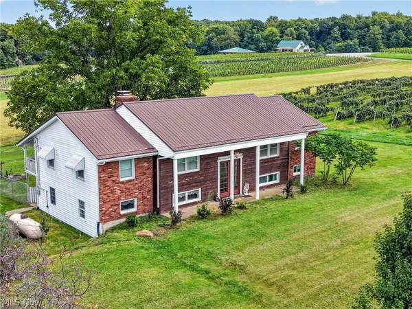 $424,900 | 668 State Rte 534, Geneva, OH 44041