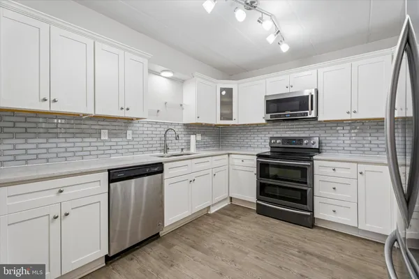 $2,300 | 400 Glendale Road, Unit D44, Havertown, PA 19083