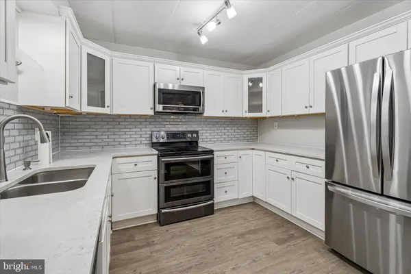 $2,300 | 400 Glendale Road, Unit D44, Havertown, PA 19083