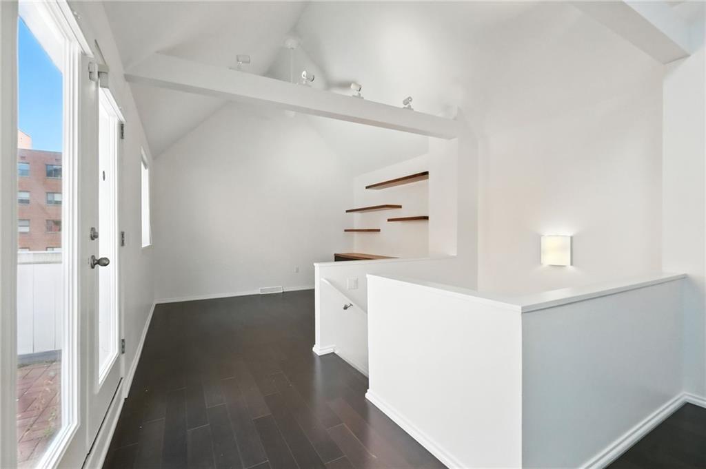 4700 Ellsworth Avenue, Unit 12 Pittsburgh, PA 15213 - Photo 28 of 39