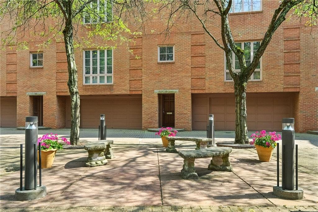 4700 Ellsworth Avenue, Unit 12 Pittsburgh, PA 15213 - Photo 3 of 39