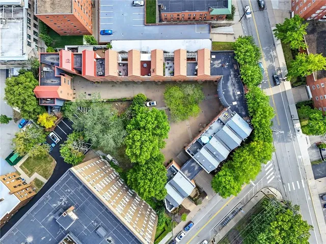 $667,500 | 4700 Ellsworth Avenue, Unit 12, Pittsburgh, PA 15213