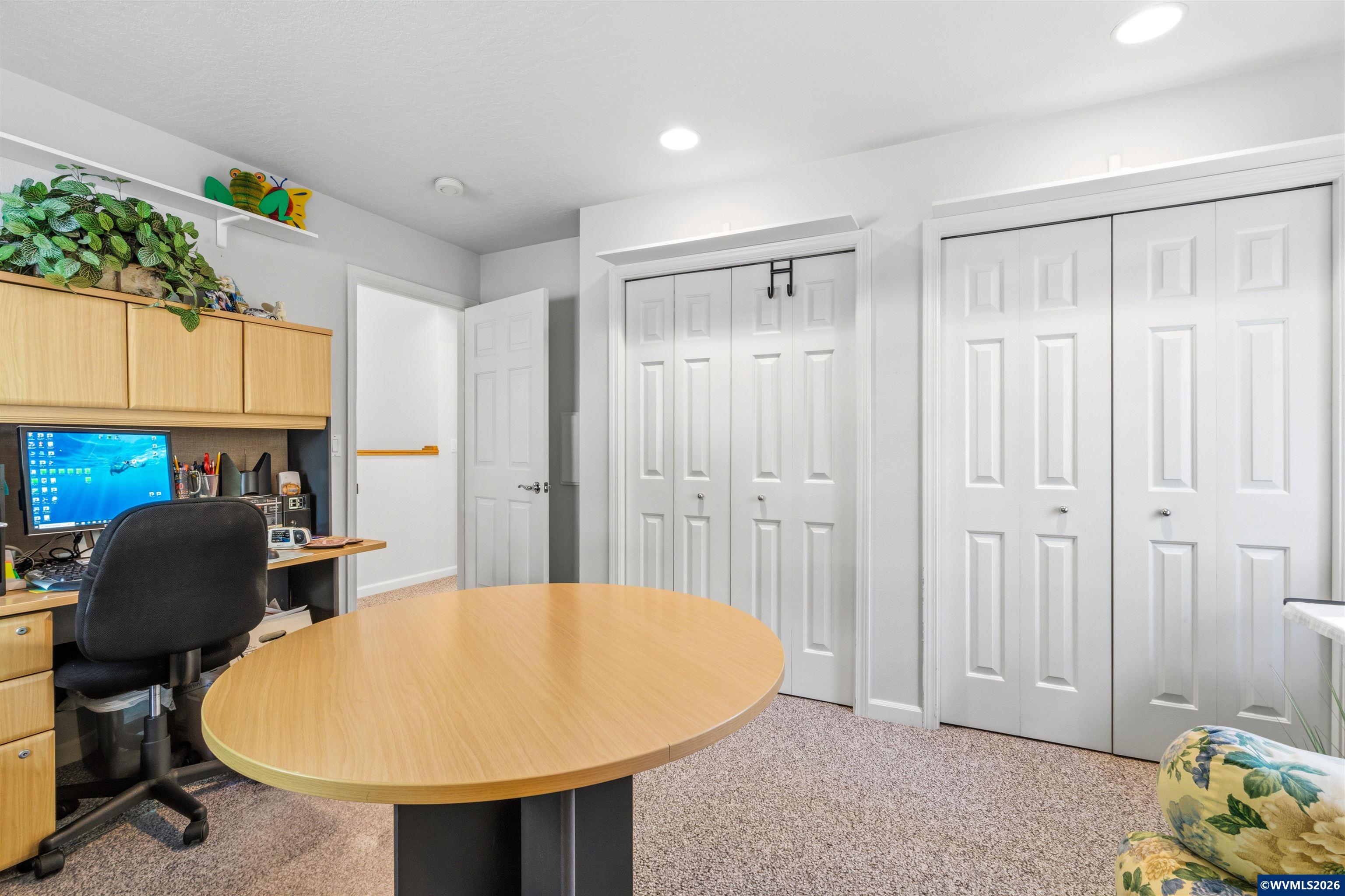 151 Rockridge Loop Eugene, OR 97405 - Photo 11 of 30