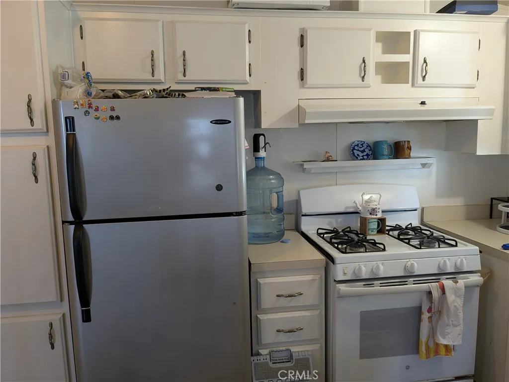 24200 Walnut Street, Unit 57 Torrance, CA 90503 - Photo 4 of 10