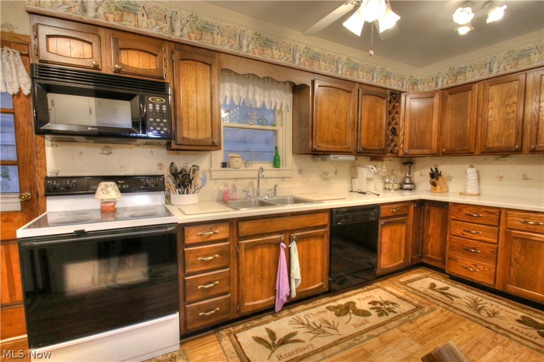 14738 Balch Road Thompson, OH 44086 - Photo 10 of 32