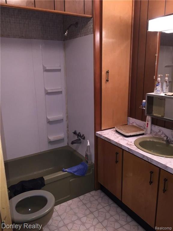 1791 North Van Dyke Road Decker, MI 48426 - Photo 8 of 14 Gallery Image 8