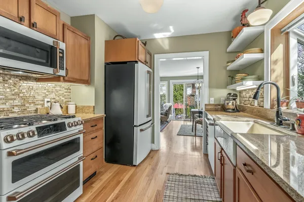 $525,000 | 838 West Lakeside Street, Madison, WI 53715