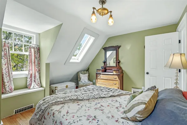 $525,000 | 838 West Lakeside Street, Madison, WI 53715