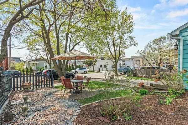 $525,000 | 838 West Lakeside Street, Madison, WI 53715
