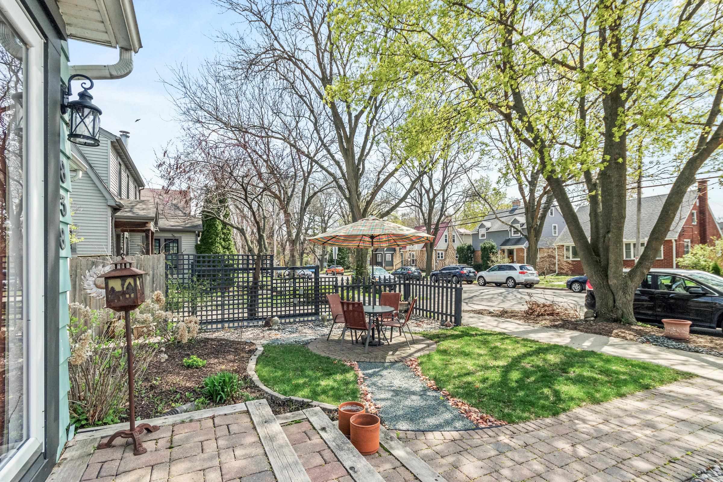 838 West Lakeside Street Madison, WI 53715 - Photo 4 of 53