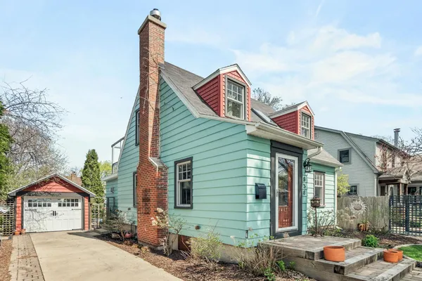 $525,000 | 838 West Lakeside Street, Madison, WI 53715