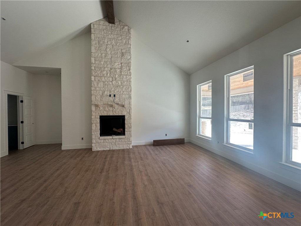 7063 Troyan Lane Temple, TX 76502 - Photo 5 of 28 an empty room with windows