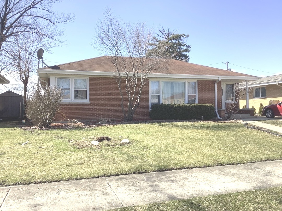 510 High Ridge Road Hillside, IL 60162 - Photo 1 of 4 a view of a house with a yard