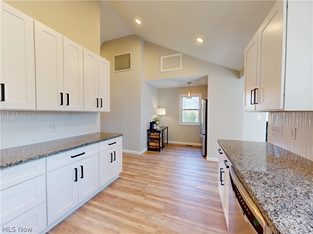 310 North Bissell Road Aurora, OH 44202 - Photo 10 of 38