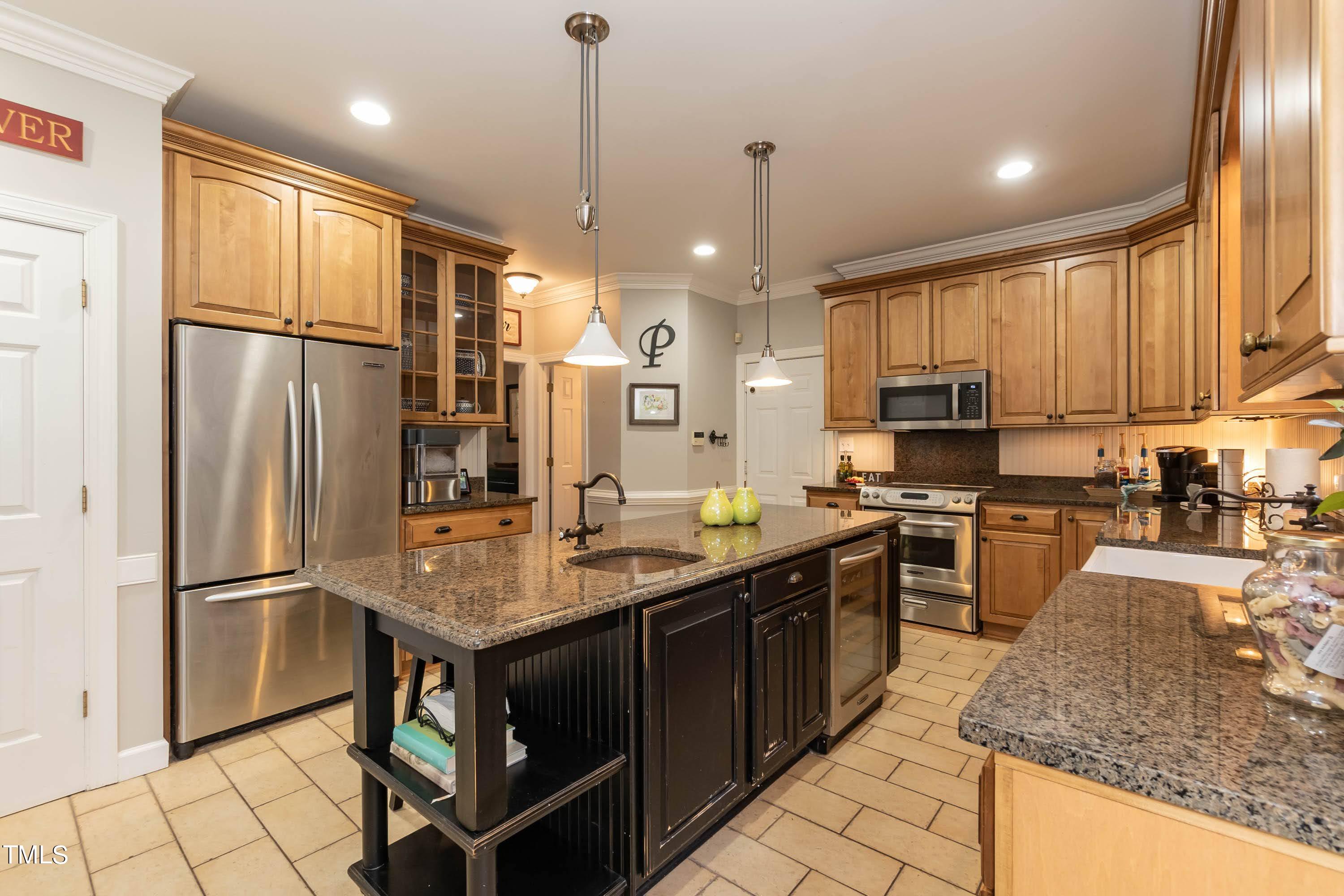 4112 Ridgebrook Bluffs Drive Raleigh, NC 27603 - Photo 22 of 40 Kitchen 04