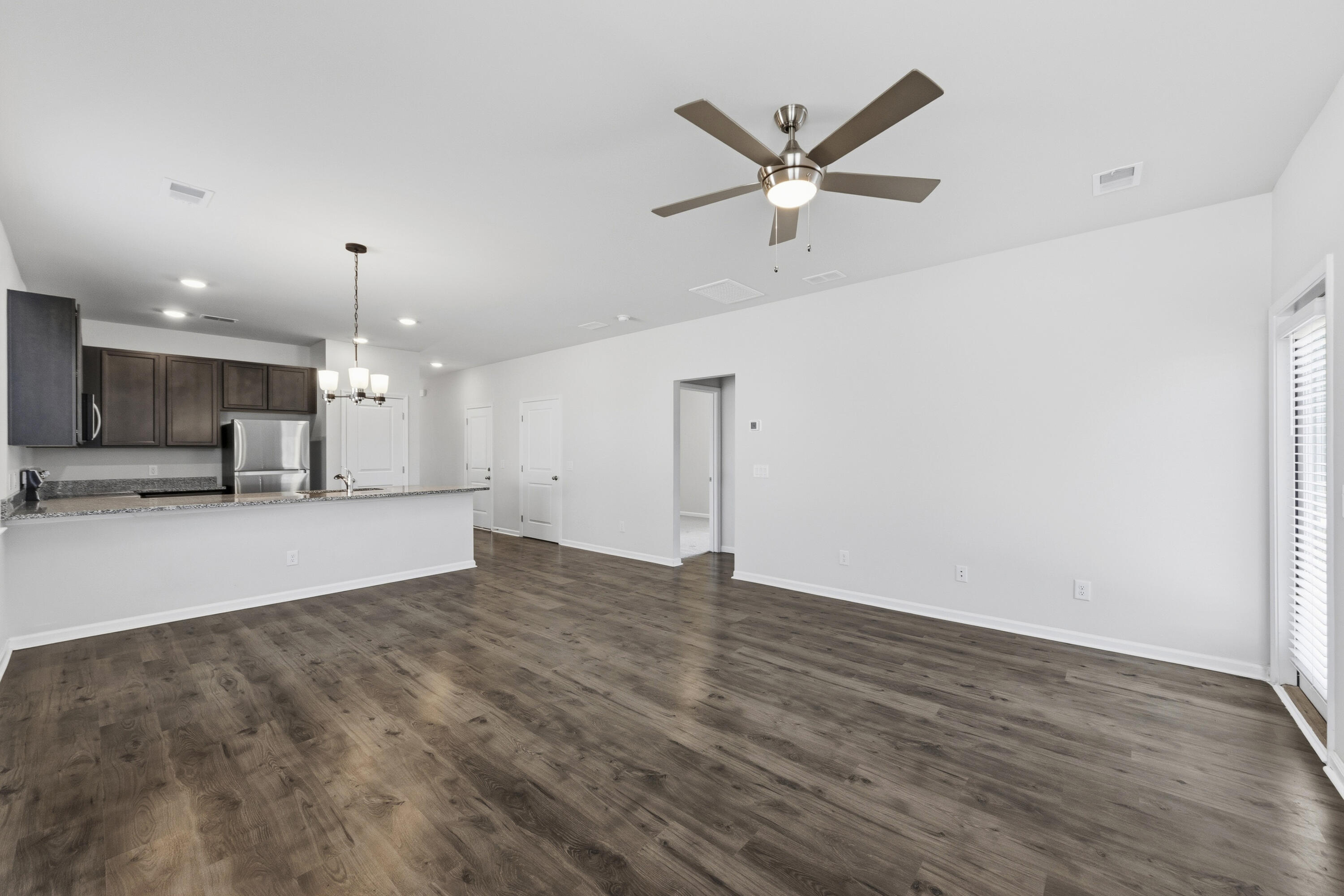 1307 Warrens Way Manning, SC 29102 - Photo 5 of 21 _01A8949