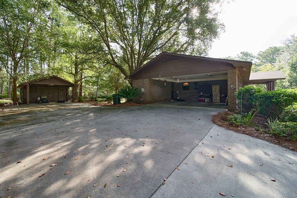 5236 Snake Nation Road Hahira, GA 31632 - Photo 4 of 30 Gallery Image 4