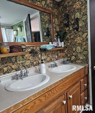 $149,900 | 160 Front Street, Elizabethtown, IL 62931