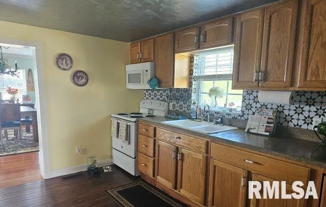 $149,900 | 160 Front Street, Elizabethtown, IL 62931