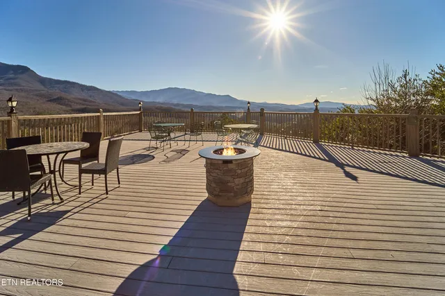 $209,900 | 3710 Weber Road, Unit A202, Gatlinburg, TN 37738