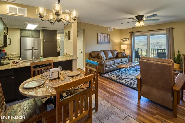 $209,900 | 3710 Weber Road, Unit A202, Gatlinburg, TN 37738