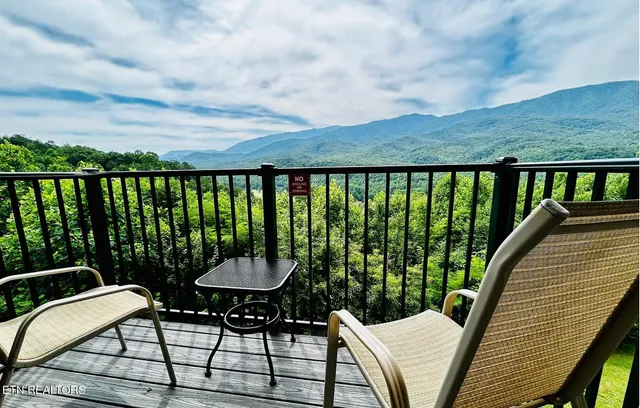 $209,900 | 3710 Weber Road, Unit A202, Gatlinburg, TN 37738