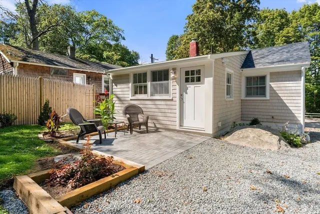 $2,900 | 498 Beechwood Street, Cohasset, MA 02025