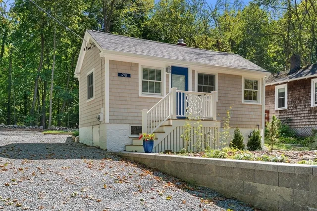 $2,900 | 498 Beechwood Street, Cohasset, MA 02025