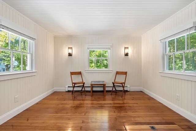 $2,900 | 498 Beechwood Street, Cohasset, MA 02025