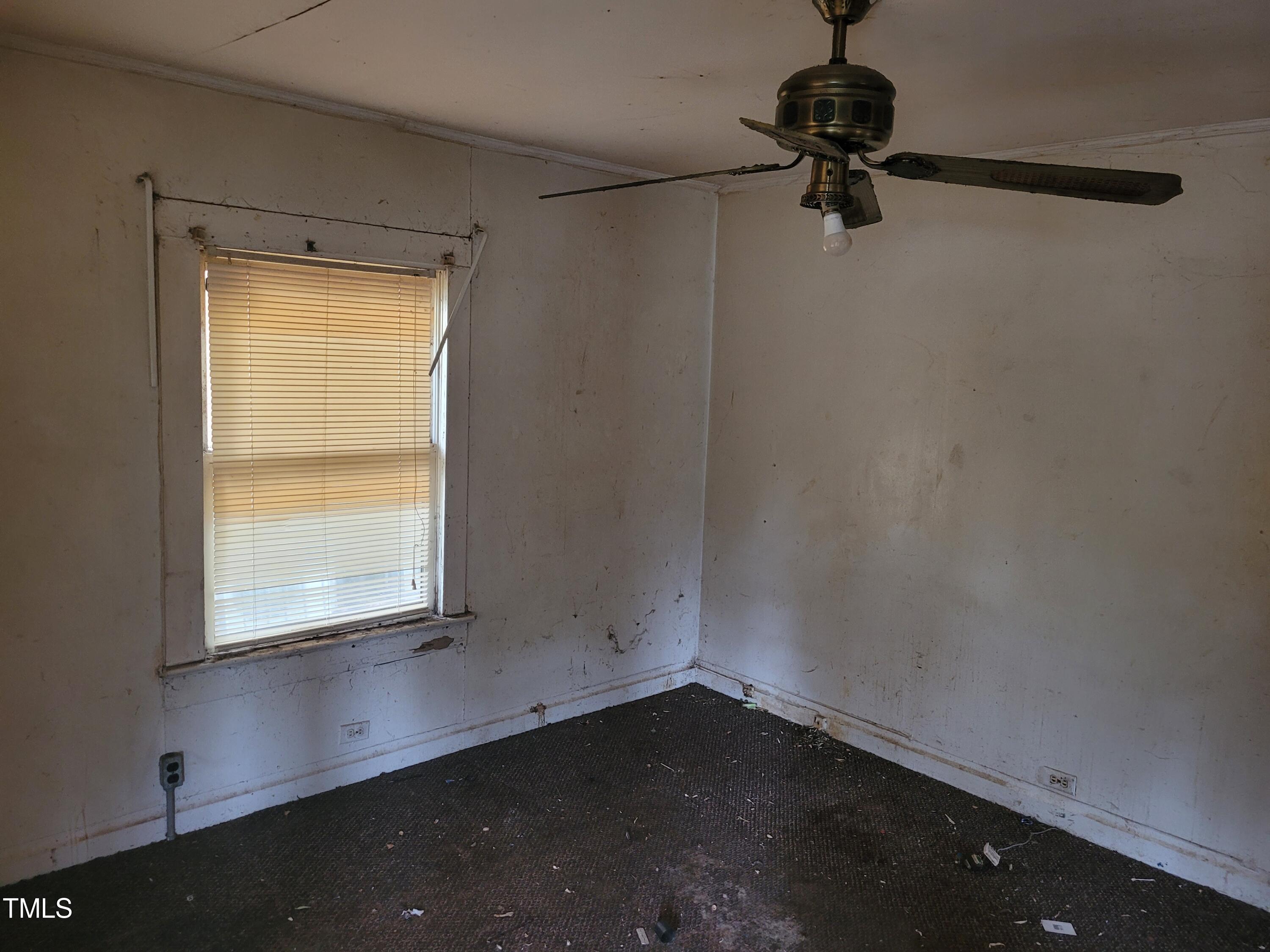 1027 Rosedale Avenue Durham, NC 27707 - Photo 2 of 12 Living Room