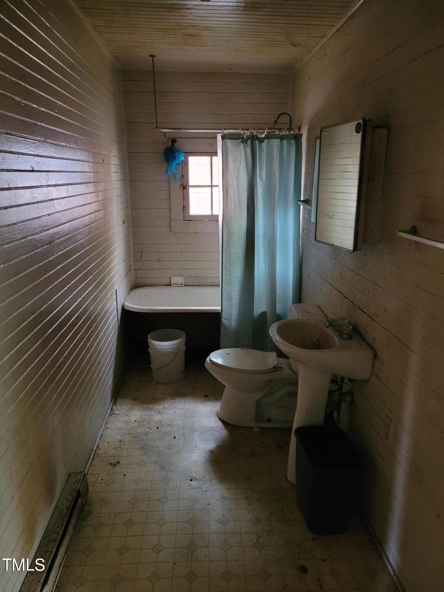 1027 Rosedale Avenue Durham, NC 27707 - Photo 6 of 12 Bathroom