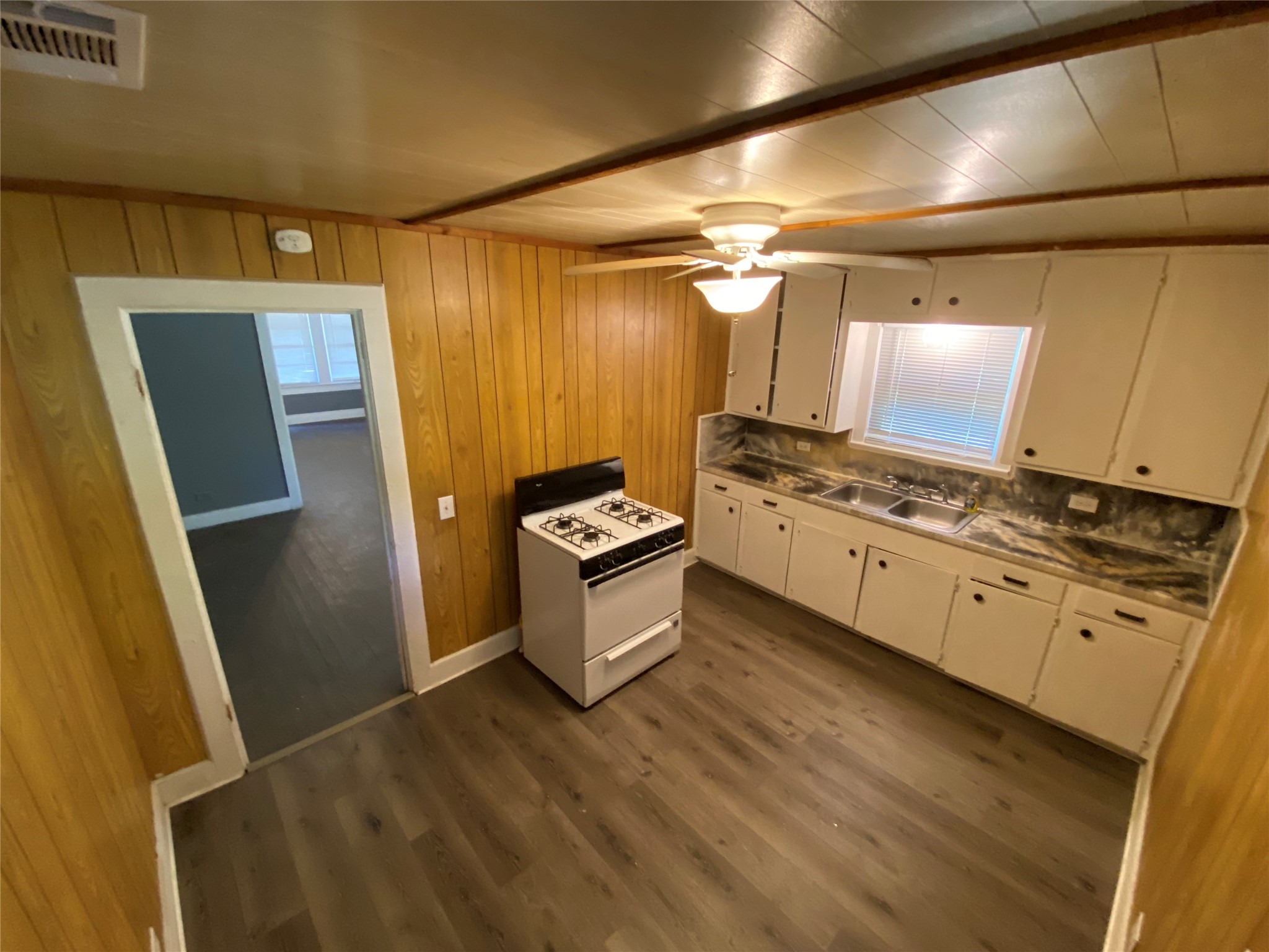 104 North 5th Street Trinity, TX 75862 - Photo 7 of 21 Gallery Image 7