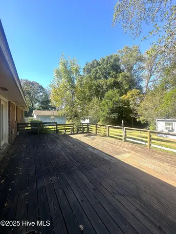 $2,300 | 3817 Ashley Circle, Wilmington, NC 28403