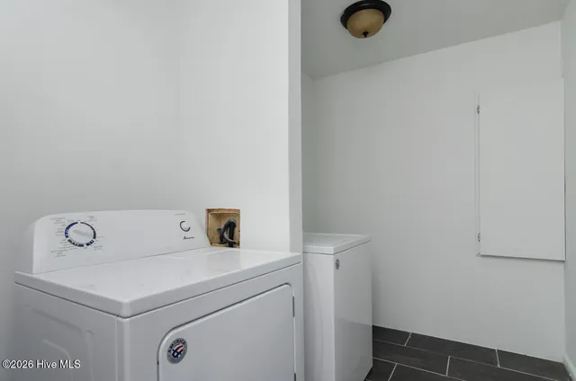 $2,200 | 3817 Ashley Circle, Wilmington, NC 28403