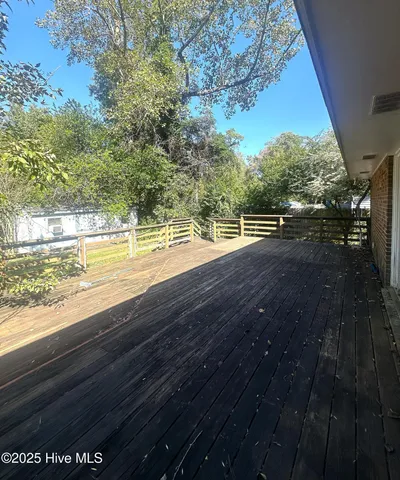 $2,300 | 3817 Ashley Circle, Wilmington, NC 28403