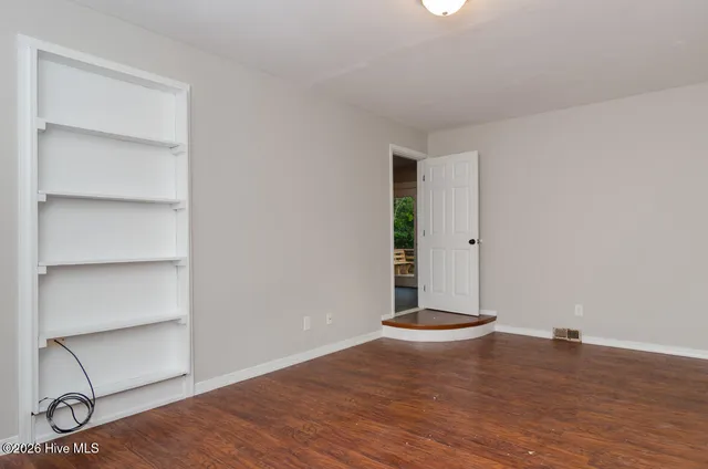 $2,200 | 3817 Ashley Circle, Wilmington, NC 28403