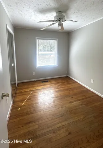 $2,300 | 3817 Ashley Circle, Wilmington, NC 28403