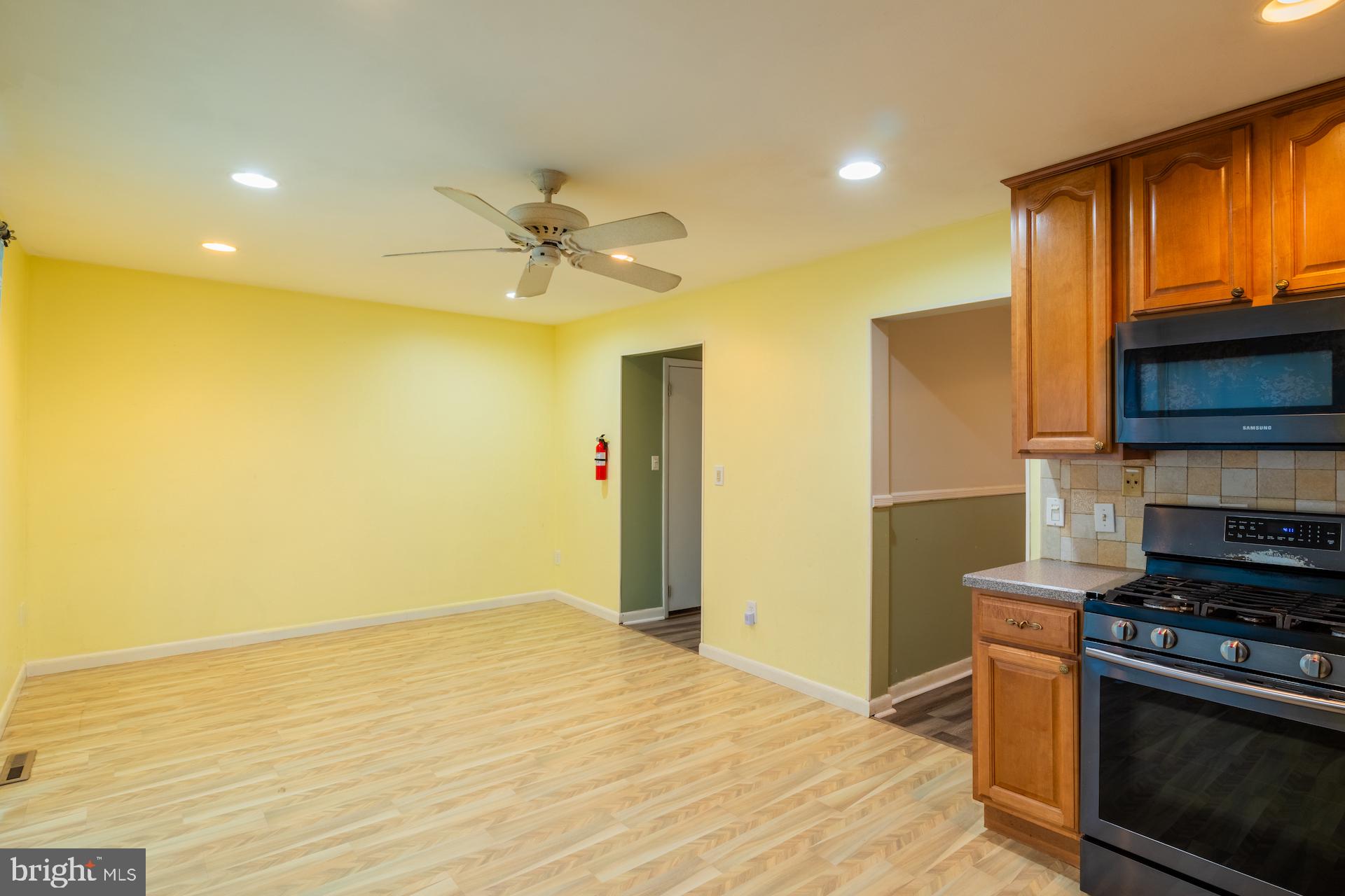 314 Bolton Road Hightstown, NJ 08520 - Photo 9 of 24 Gallery Image 9