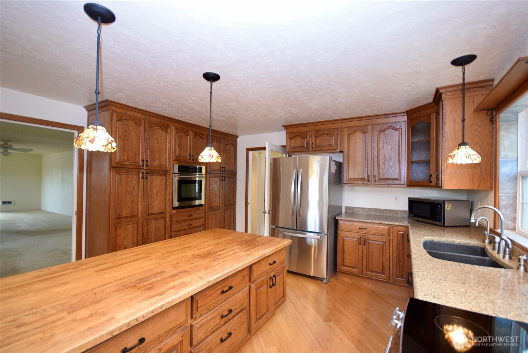 990 Madrona Way Sequim, WA 98382 - Photo 8 of 33 Gallery Image 8