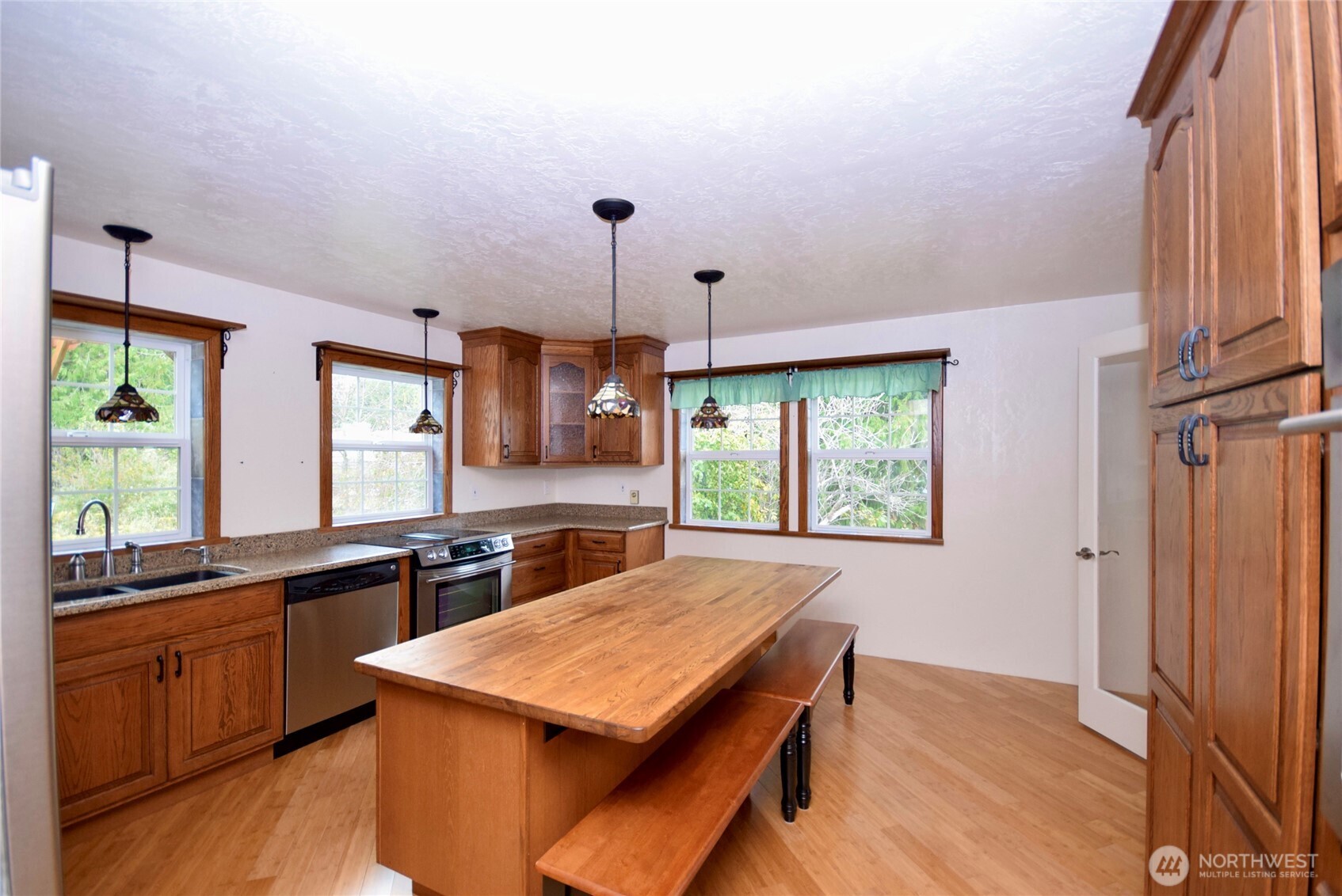 990 Madrona Way Sequim, WA 98382 - Photo 9 of 33 Gallery Image 9