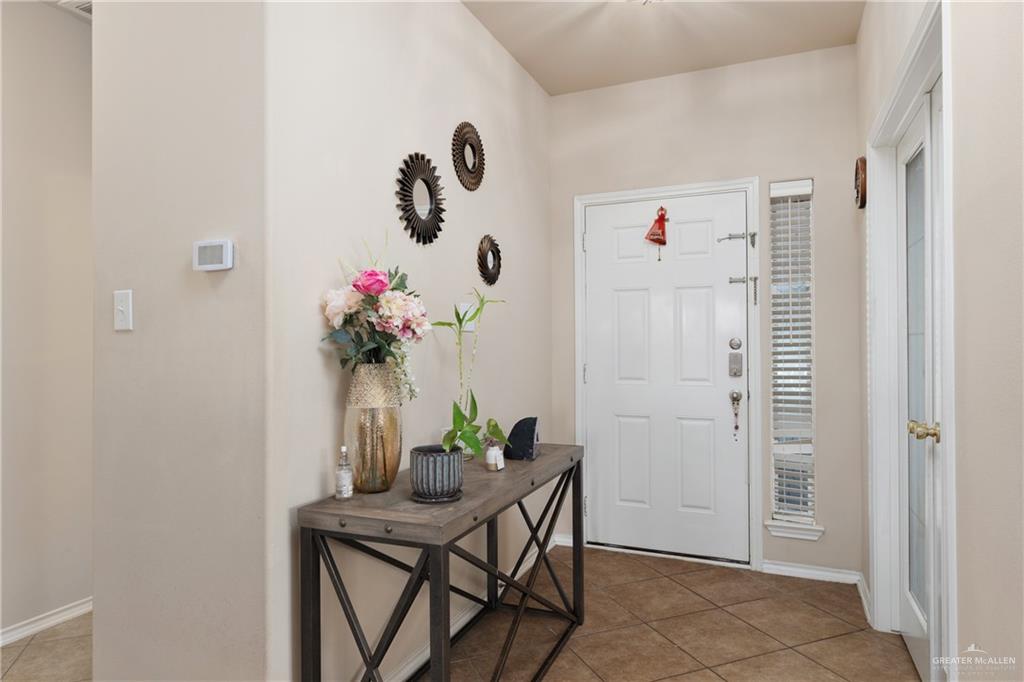 4407 Santa Lydia Mission, TX 78572 - Photo 2 of 21