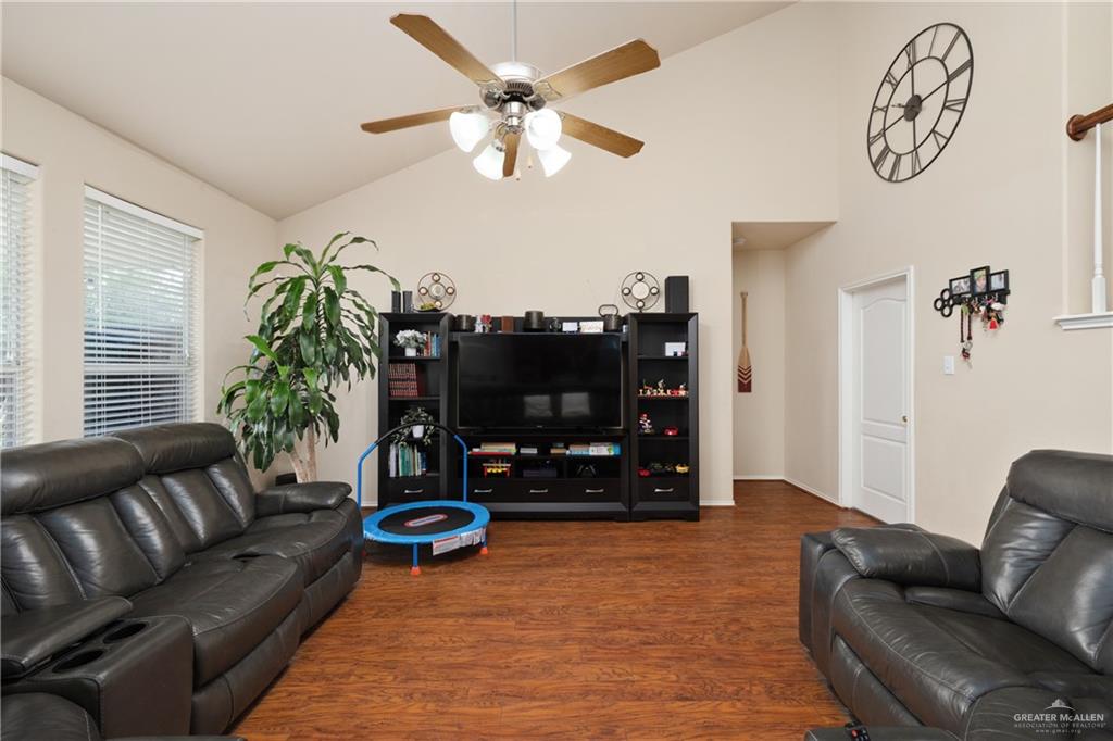 4407 Santa Lydia Mission, TX 78572 - Photo 5 of 21