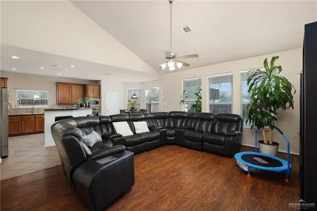 $2,900 | 4407 Santa Lydia, Mission, TX 78572