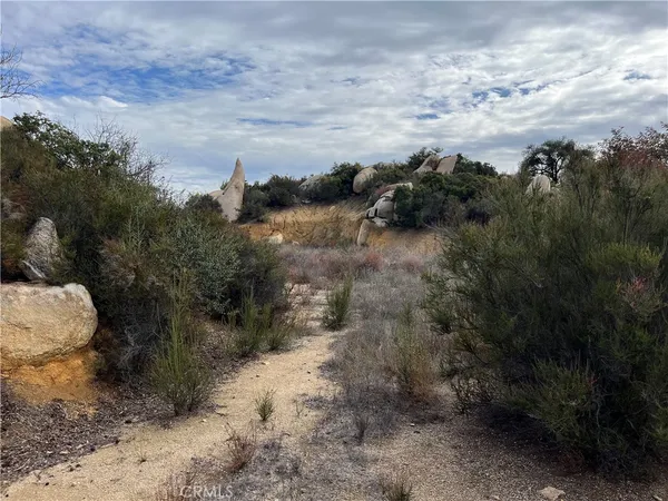 $175,000 | 0 Calle Parama, Murrieta, CA 92562