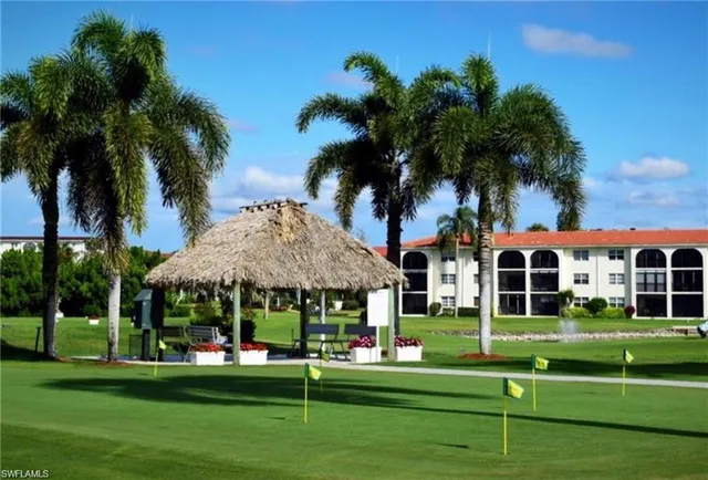 $410,000 | 5 High Point Circle West, Unit 212, Naples, FL 34103